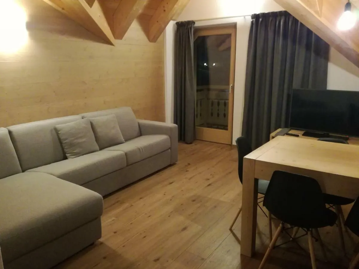 Chalet Paul Di Cantoni Mauro Livigno 0*,  Italy